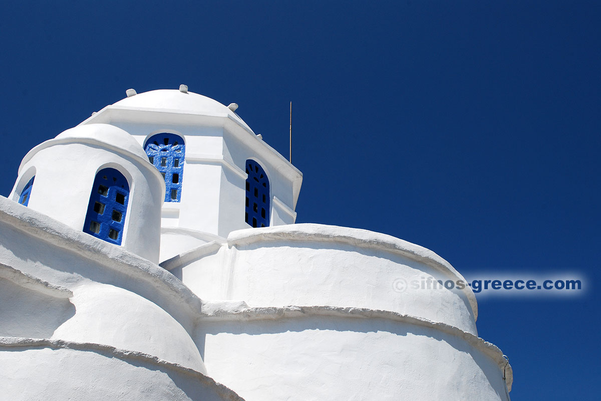 Η εκκλησία Παναγία του Βουνού στη Σίφνο