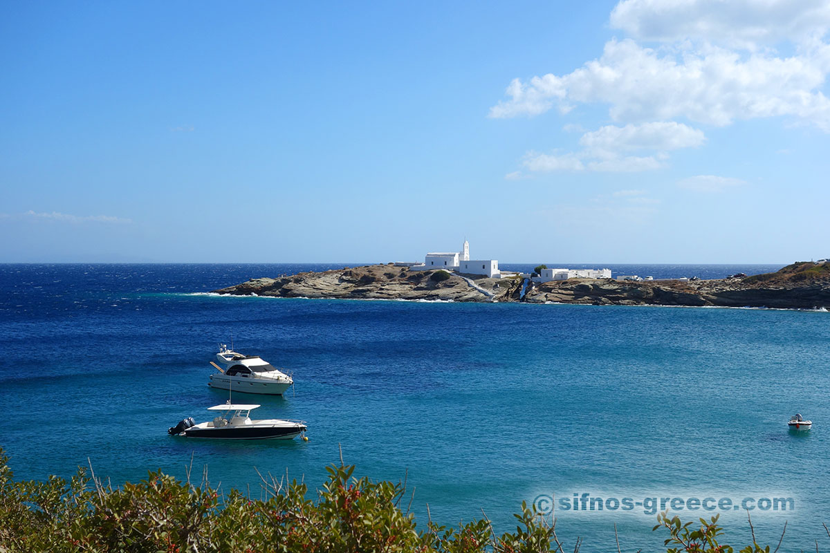 Η εκκλησία της Χρυσοπηγής στη Σίφνο